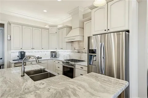 $725,000 | 2319 Sunset Boulevard, Slidell, LA 70461