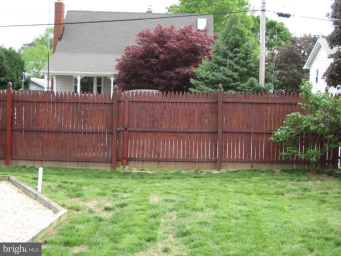 8122 Highpoint Road Curtis Bay, MD 21226 - Photo 18 of 22 Privacy fenced rear yard