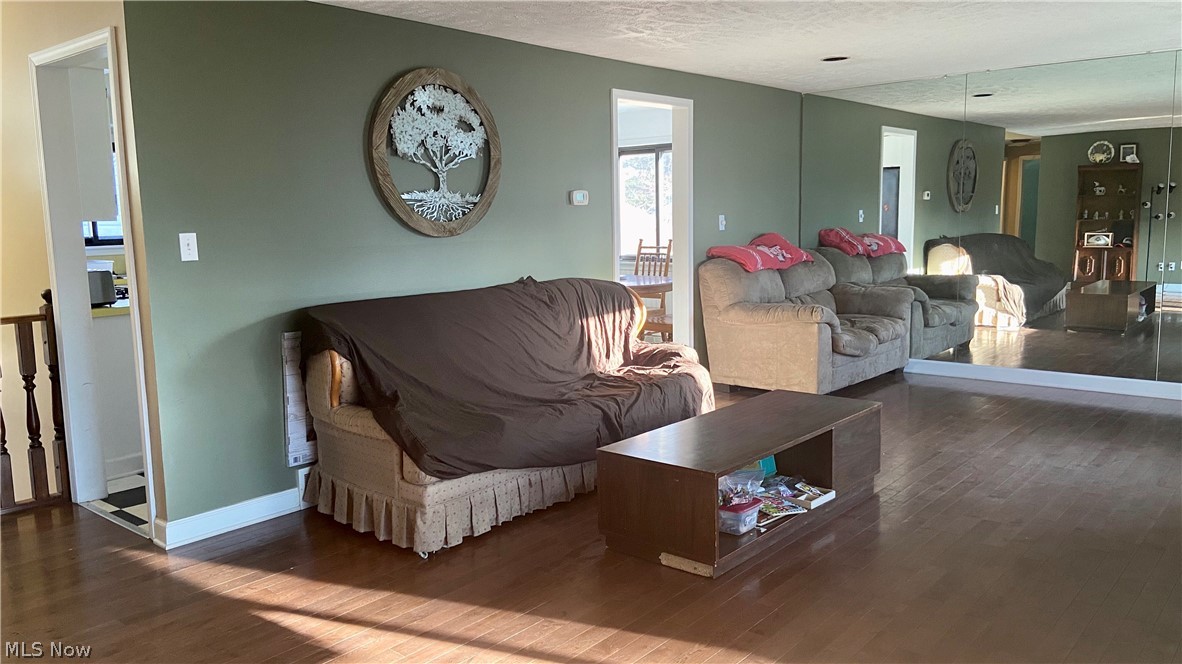 773 Bacon Road Painesville, OH 44077 - Photo 7 of 20 Main floor living room