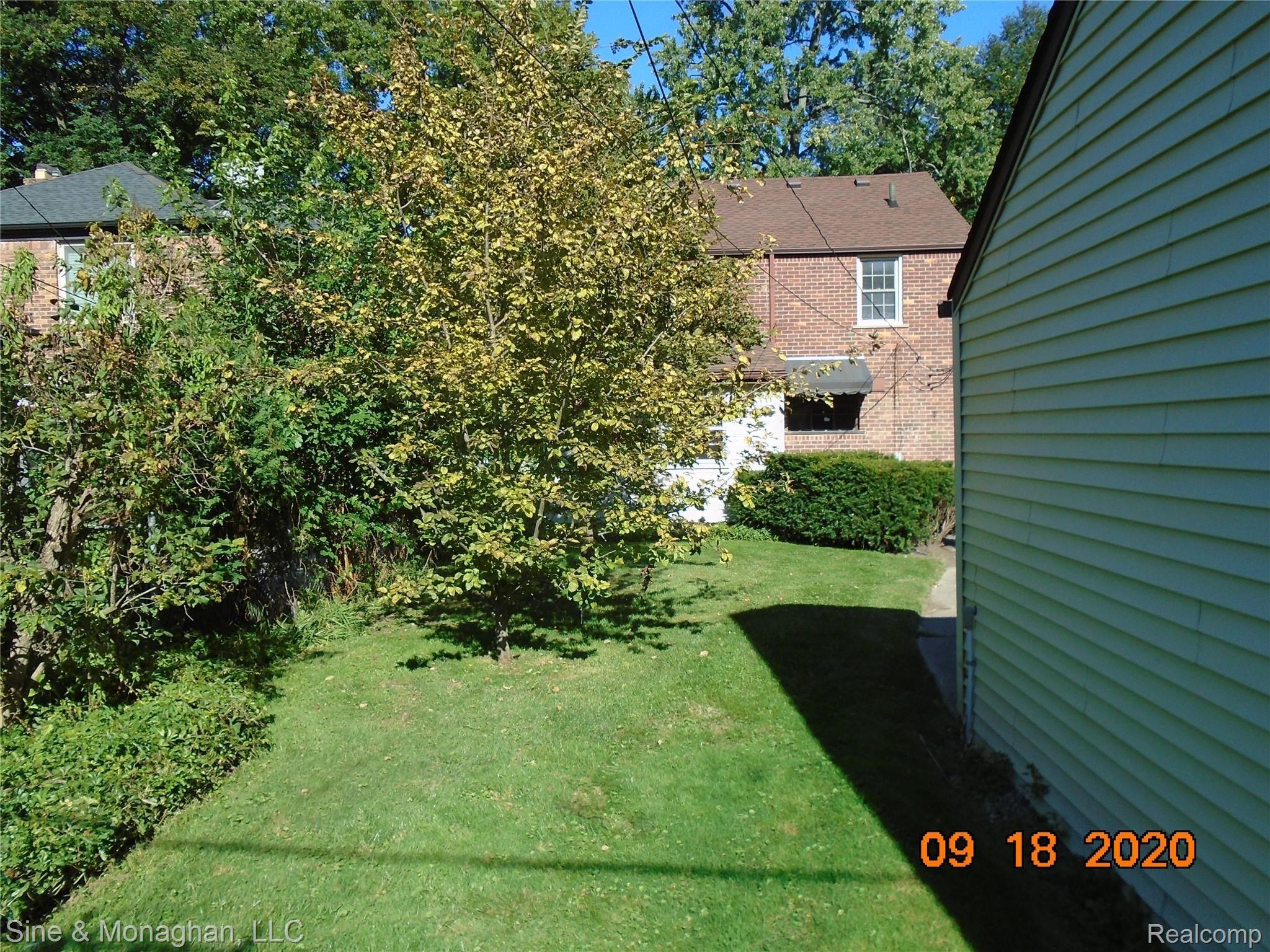225 McMillan Road Grosse Pointe, MI 48236 - Photo 31 of 35 Back Of House From Rear Fence Line