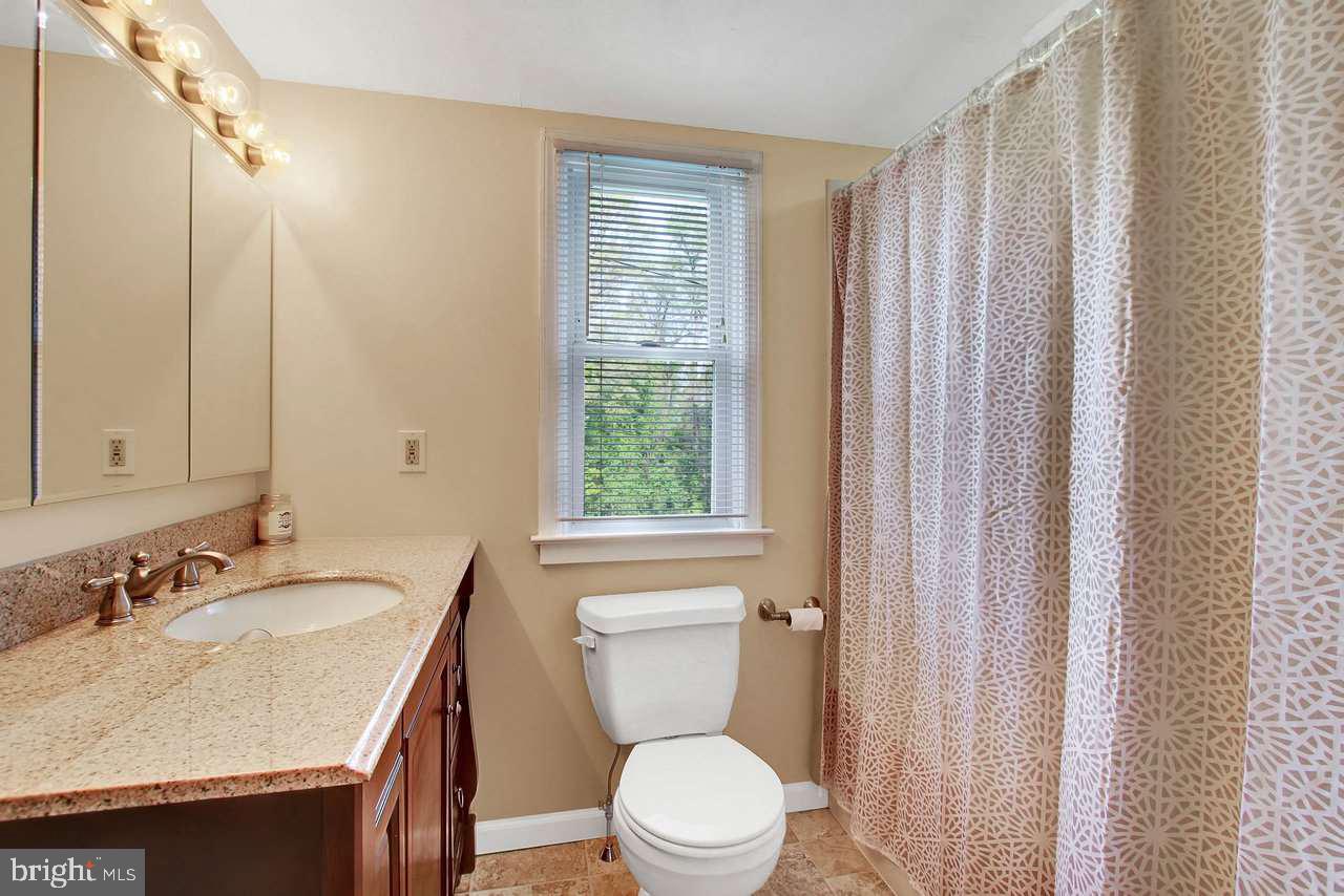 2380 Sunset Road York, PA 17406 - Photo 12 of 22 Gallery Image 12