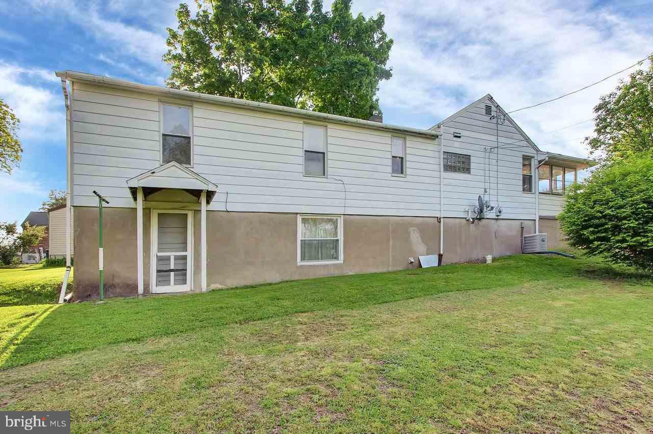 2380 Sunset Road York, PA 17406 - Photo 18 of 22 Gallery Image 18