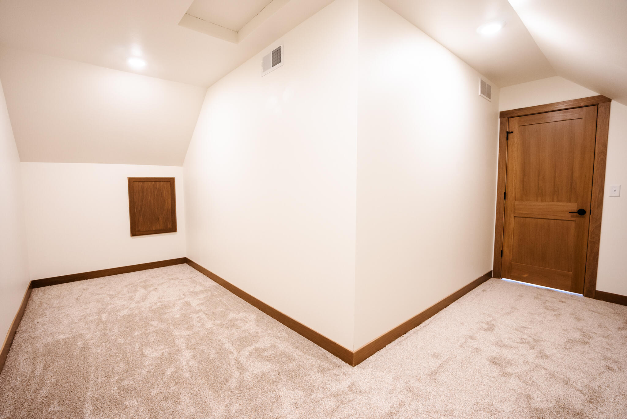 W4051 Twin Creeks Road La Crosse, WI 54601 - Photo 31 of 52 TwinCreeks-Tina-095