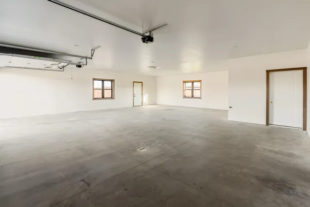 $689,900 | W4051 Twin Creeks Road, La Crosse, WI 54601