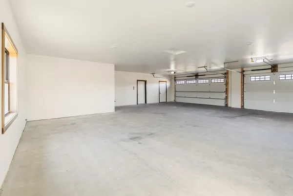 $675,000 | W4051 Twin Creeks Road, La Crosse, WI 54601