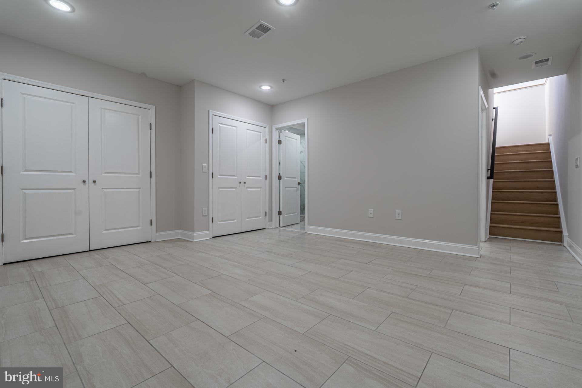 1636 South 2nd Street Philadelphia, PA 19148 - Photo 33 of 39 a view of an empty room