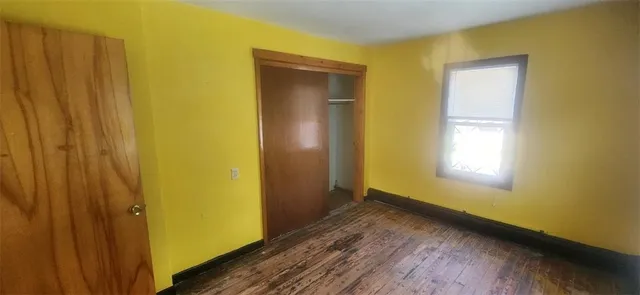 a view of walk in closet