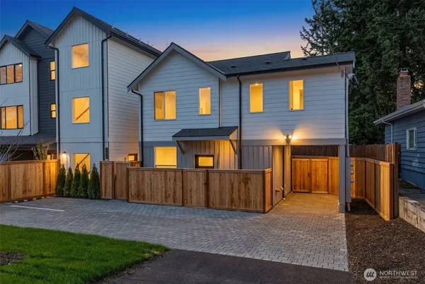 $599,950 | 11013 Goodwin Way Northeast, Seattle, WA 98125