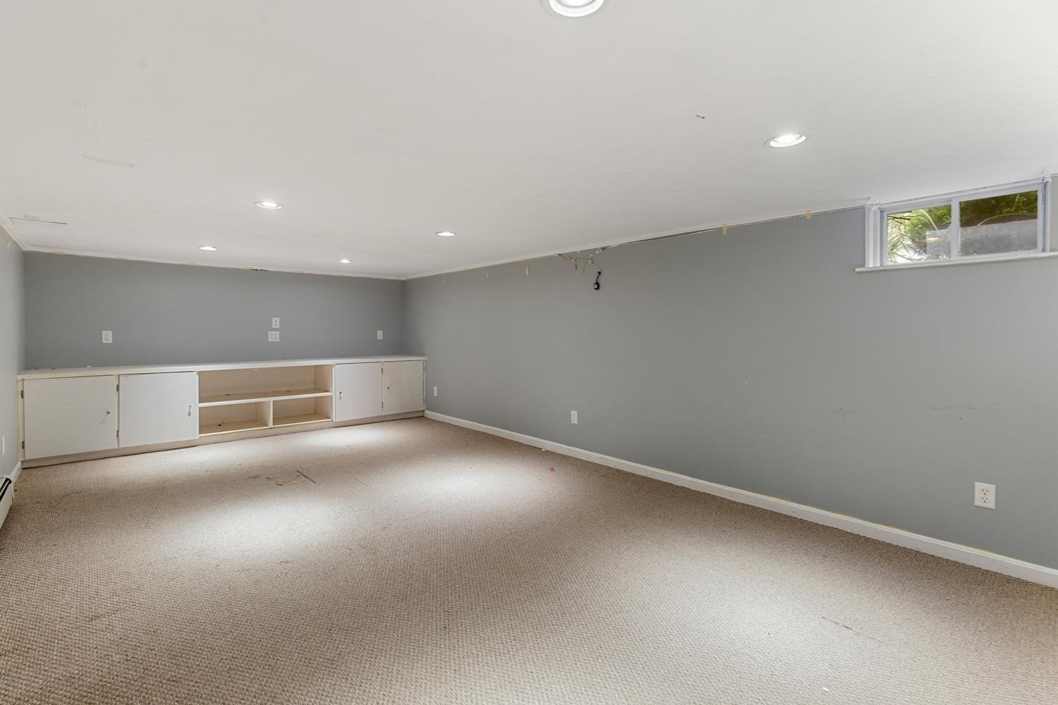 85 Robbins Road Watertown, MA 02472 - Photo 34 of 40 Gallery Image 34