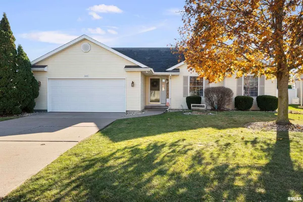 $275,000 | 605 East 13th Ave Court, Coal Valley, IL 61240