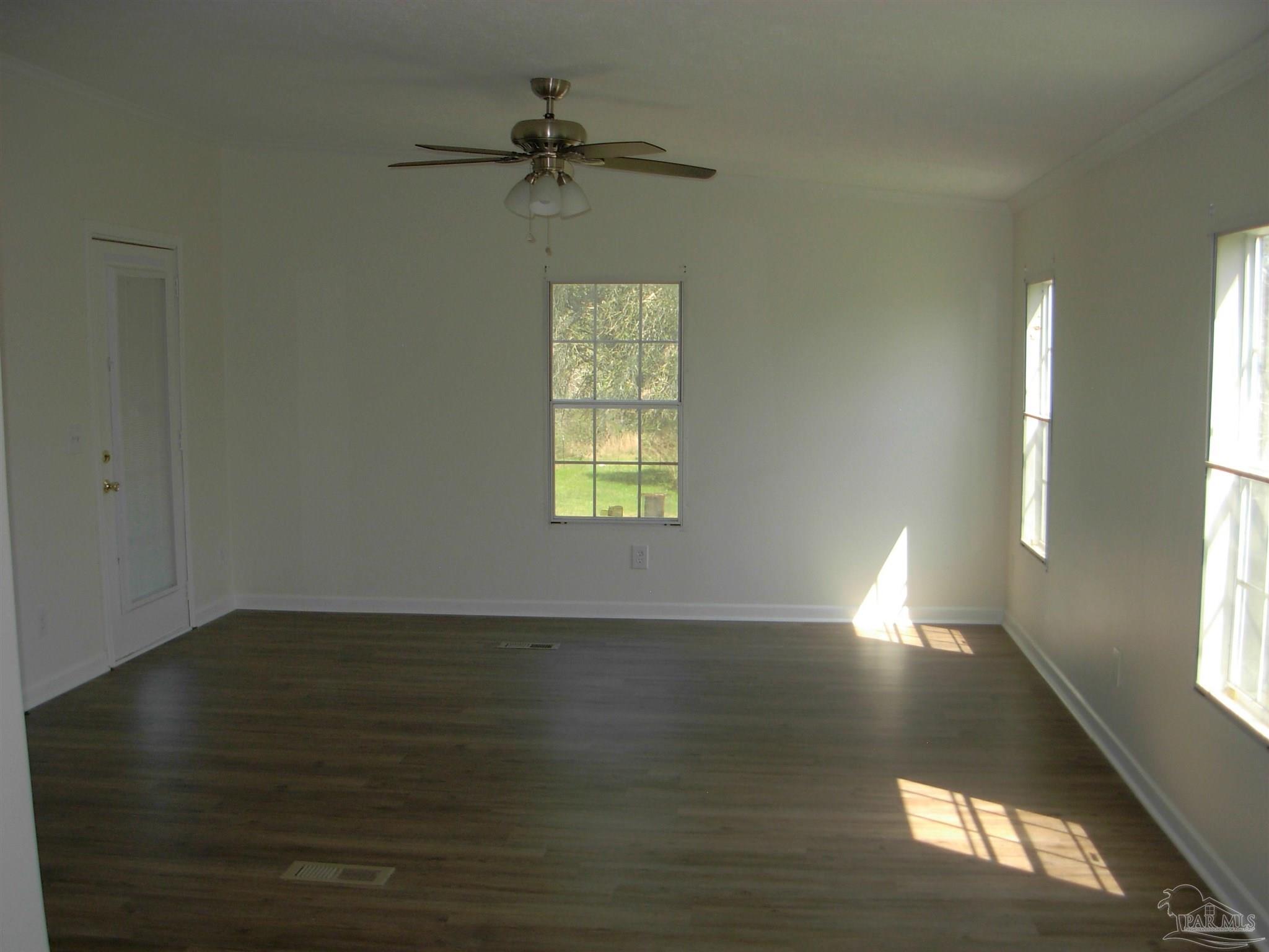 8288 Parker Road Milton, FL 32570 - Photo 17 of 40 Gallery Image 17