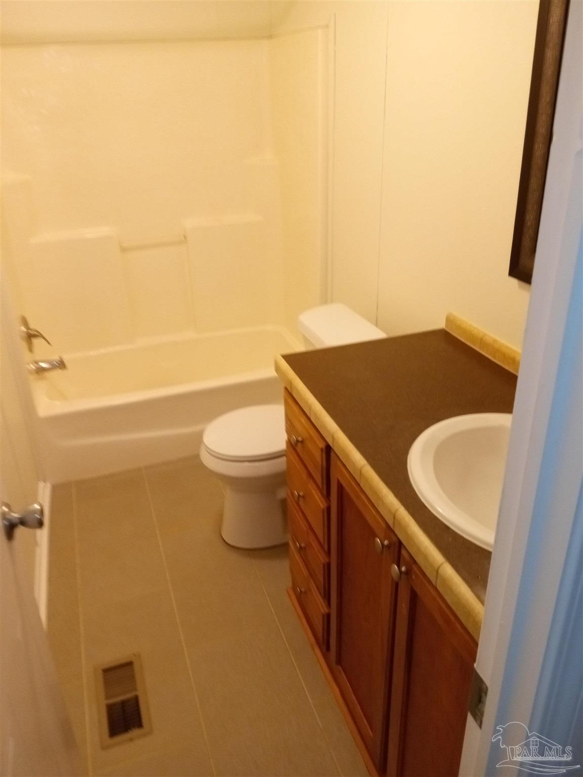 8288 Parker Road Milton, FL 32570 - Photo 24 of 40 Gallery Image 24