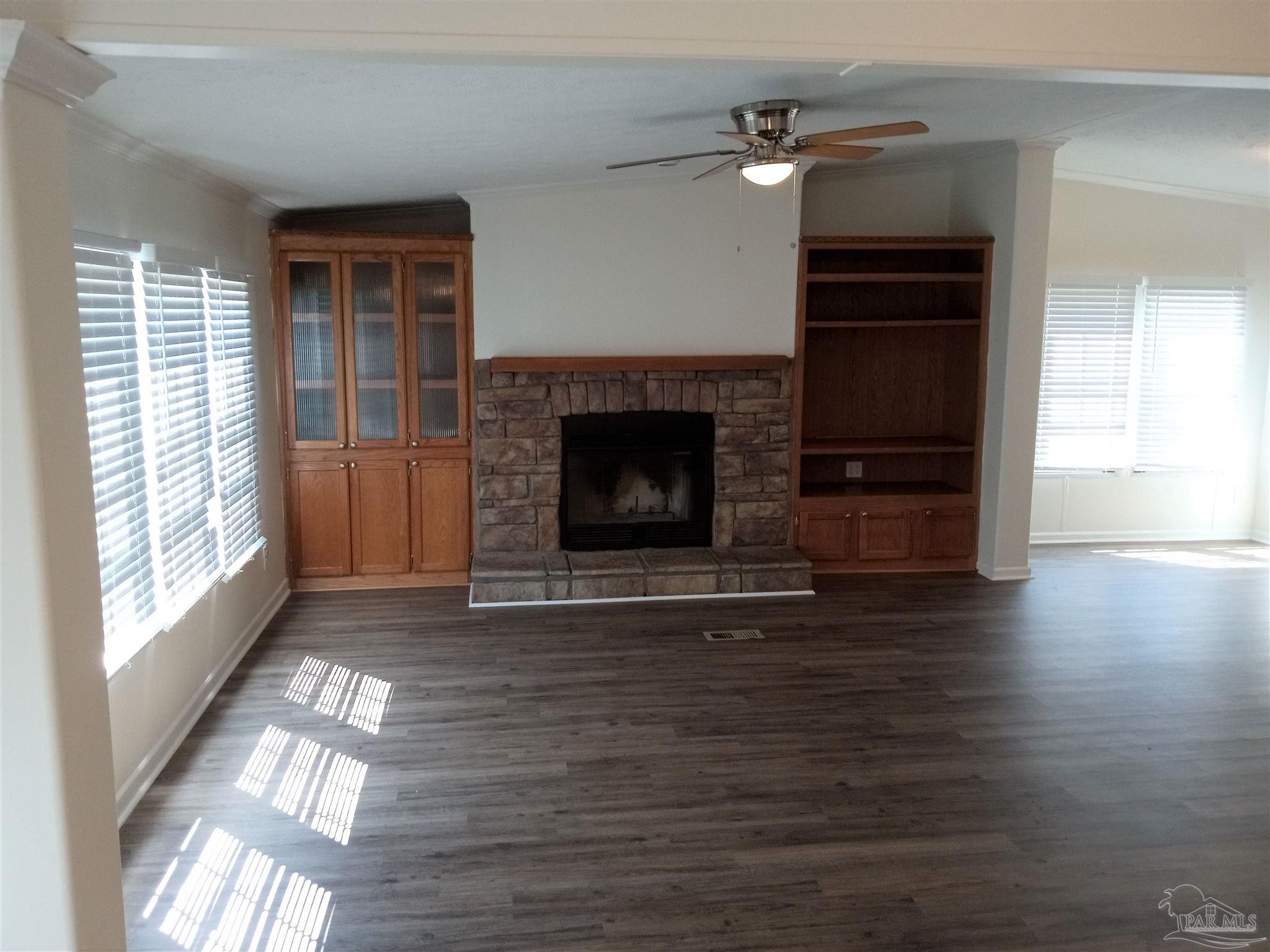 8288 Parker Road Milton, FL 32570 - Photo 7 of 40 Gallery Image 7