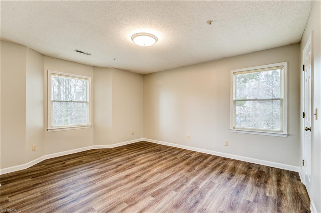 5934 West Friendly Avenue, Unit K Greensboro, NC 27410 - Photo 16 of 23