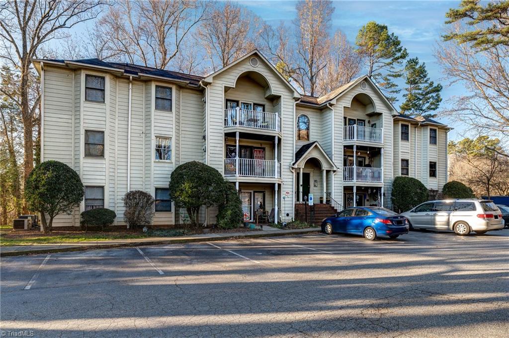 5934 West Friendly Avenue, Unit K Greensboro, NC 27410 - Photo 2 of 23