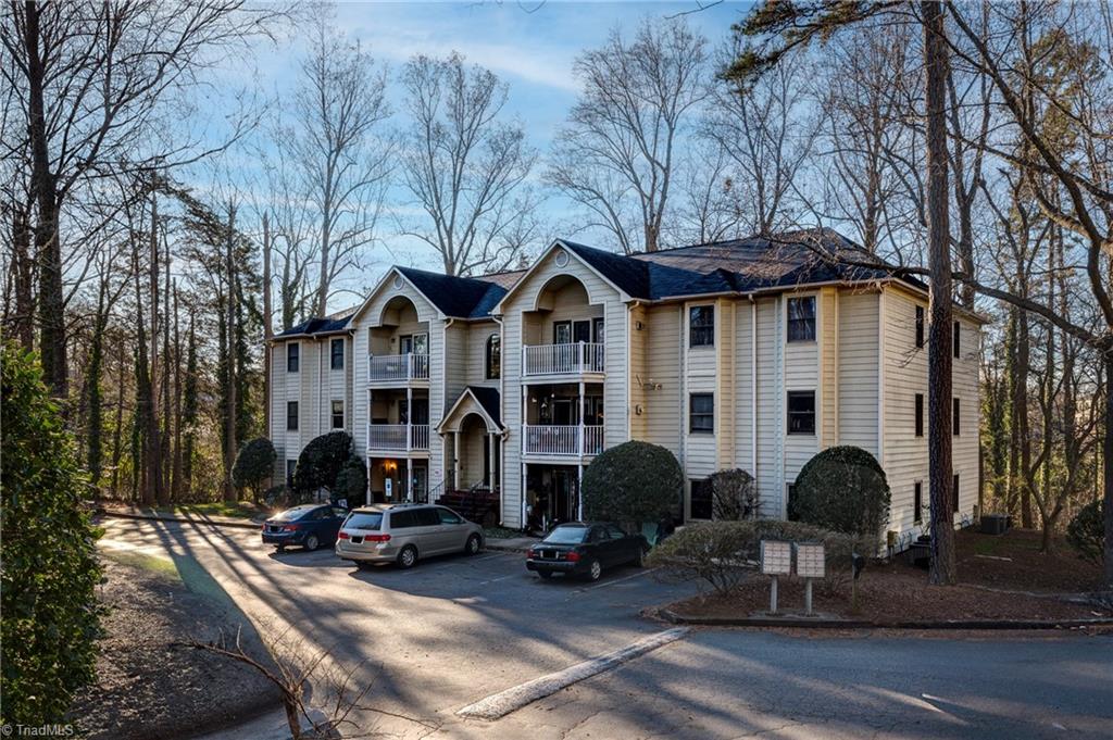 5934 West Friendly Avenue, Unit K Greensboro, NC 27410 - Photo 3 of 23