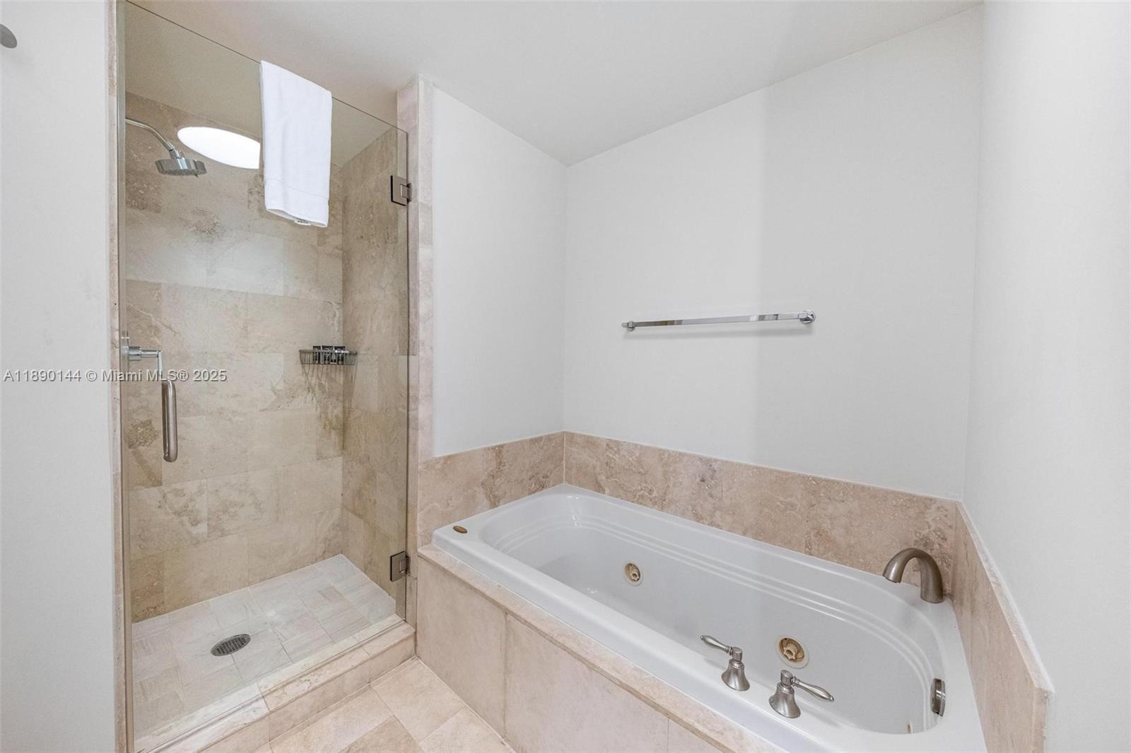 4401 Collins Avenue, Unit 3312 Miami Beach, FL 33140 - Photo 17 of 25