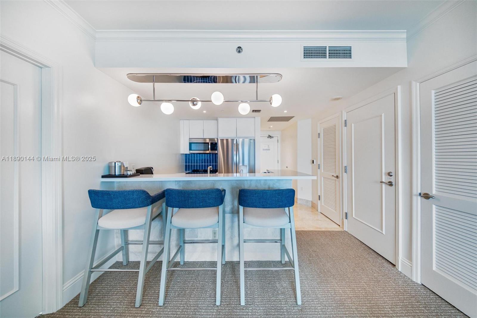 4401 Collins Avenue, Unit 3312 Miami Beach, FL 33140 - Photo 7 of 25