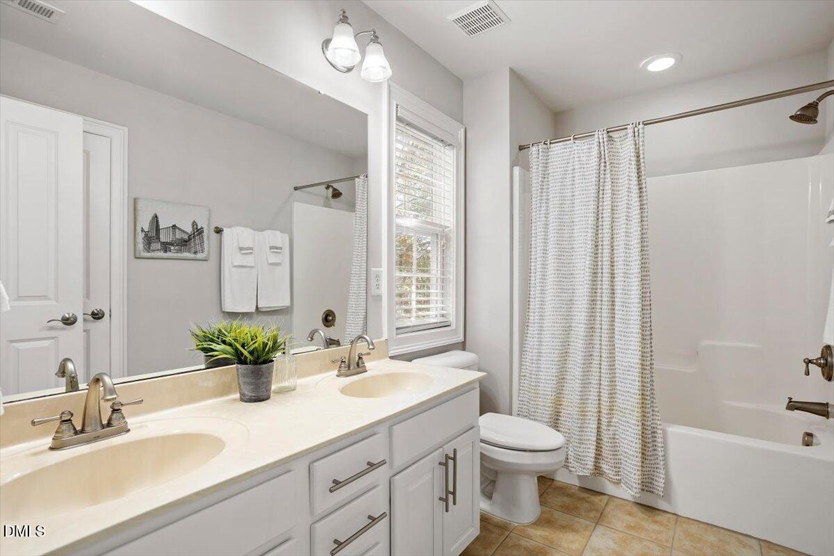 902 Ravendale Place Cary, NC 27513 - Photo 41 of 57 Bathroom