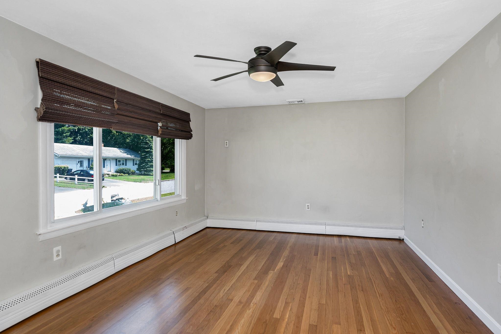 7 Raleigh Drive Nashua, NH 03062 - Photo 4 of 33