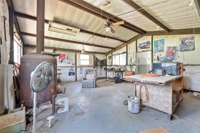 a view of back yard of the house