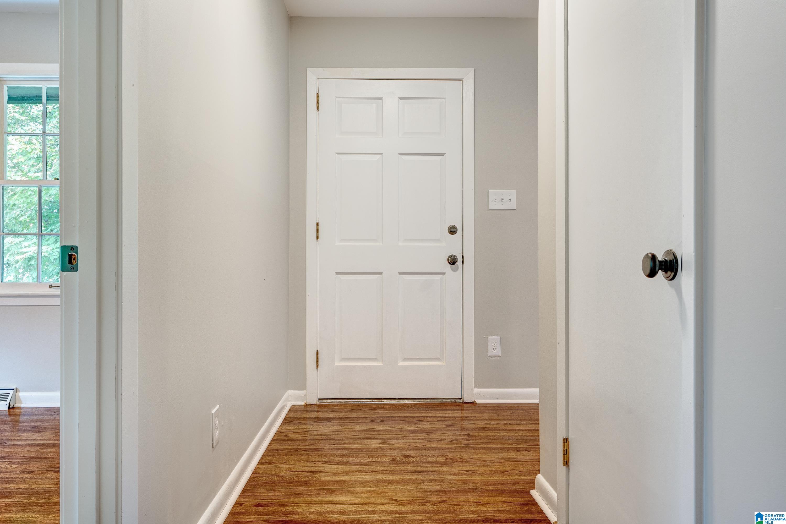 829 Ridge Ln Drive Bessemer, AL 35020 - Photo 5 of 27