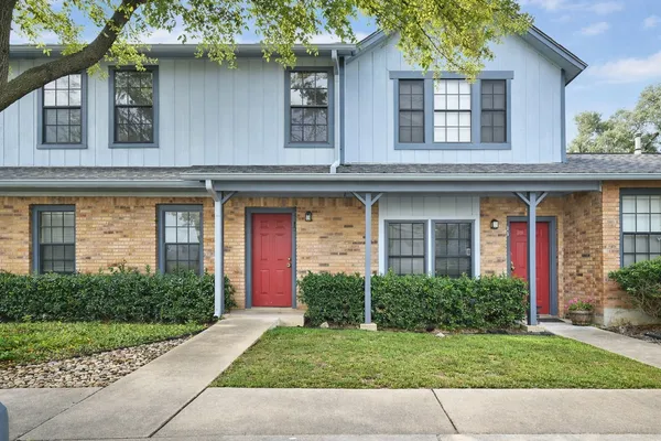$1,495 | 1411 Gracy Farms Lane, Unit 16, Austin, TX 78758