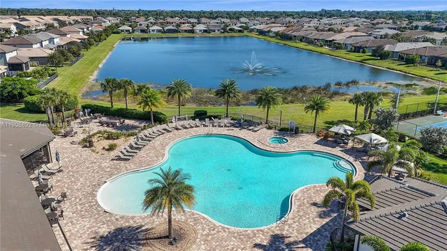 $750,000 | 8605 Patron Lane, Lake Worth, FL 33467