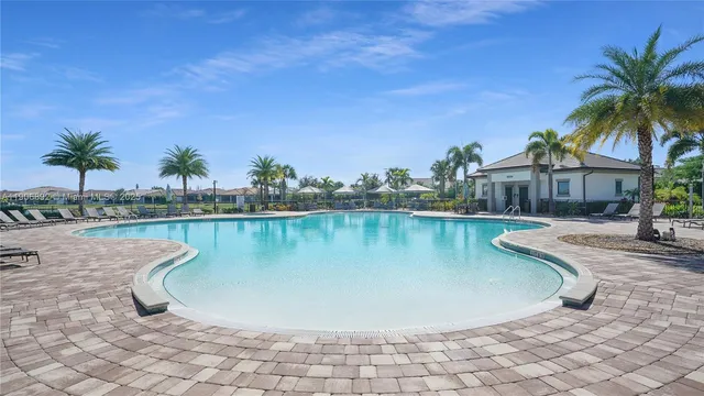 $750,000 | 8605 Patron Lane, Lake Worth, FL 33467