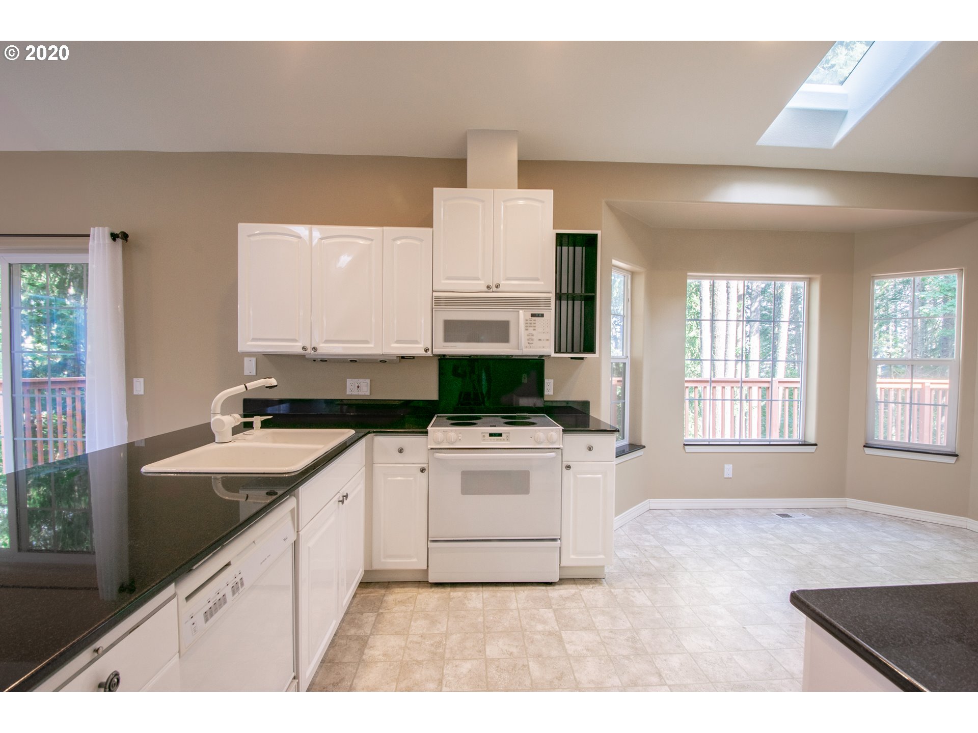 752 South 73rd Street Springfield, OR 97478 - Photo 12 of 30