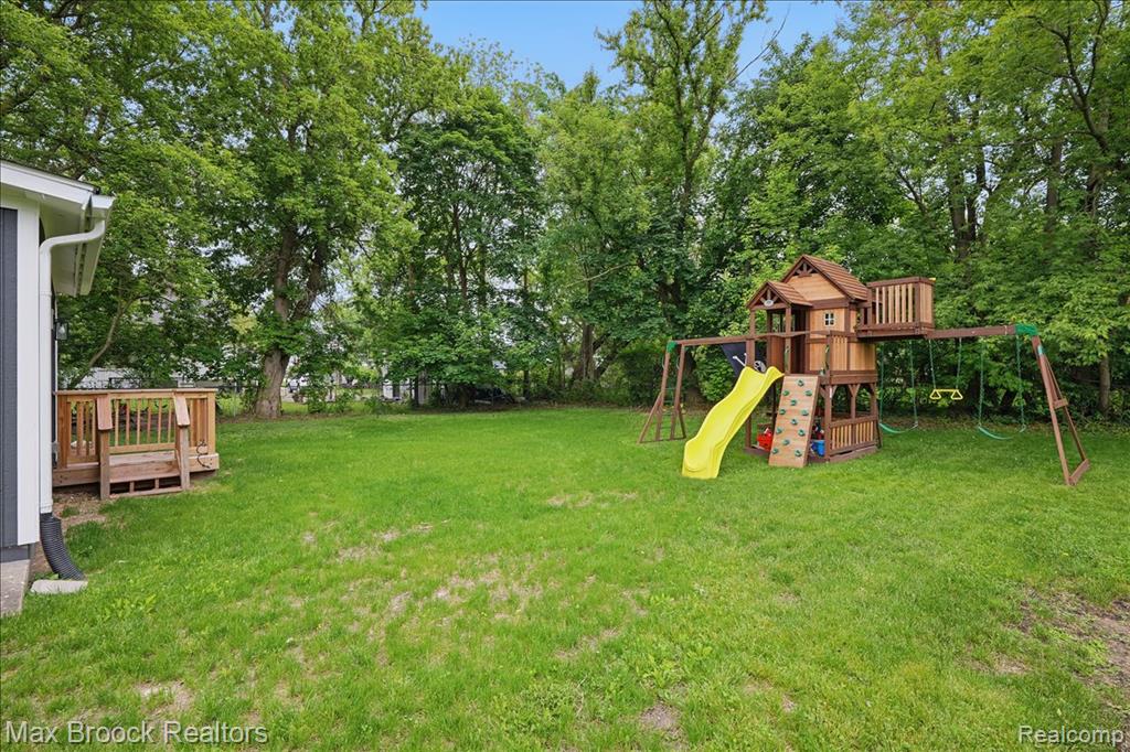 515 West Clinton Street Howell, MI 48843 - Photo 26 of 29