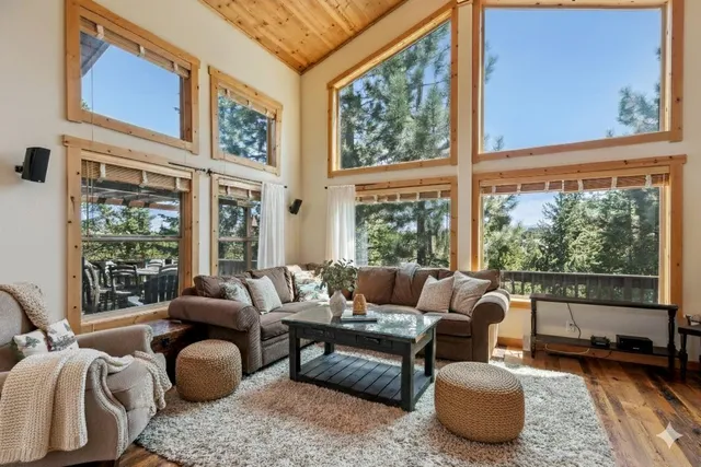 $1,850,000 | 12391 Stockholm Way, Truckee, CA 96161