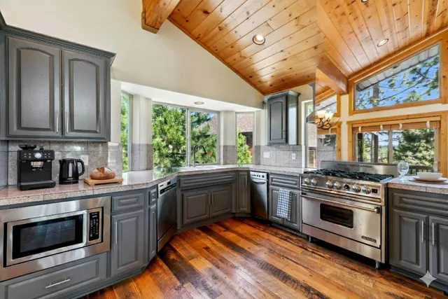 $1,850,000 | 12391 Stockholm Way, Truckee, CA 96161