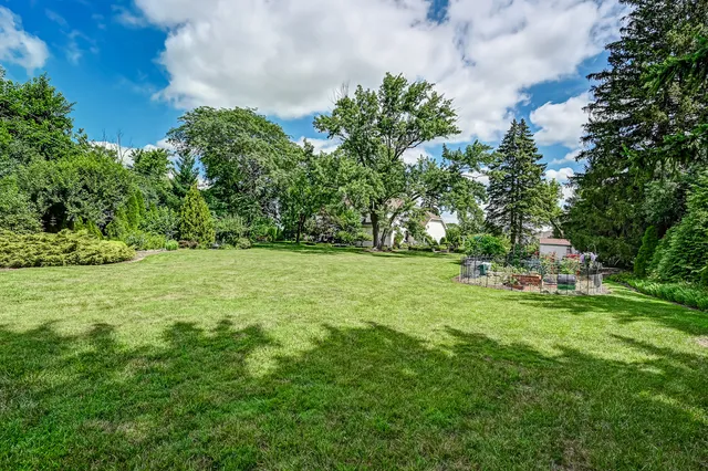 $1,499,000 | 540 Ridgemoor Drive, Willowbrook, IL 60527