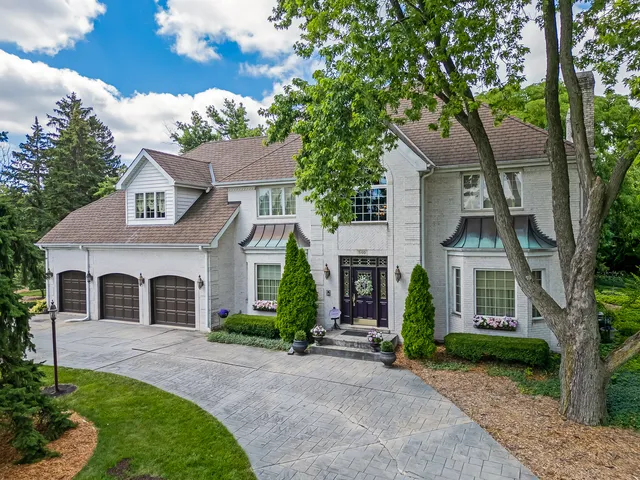 $1,499,000 | 540 Ridgemoor Drive, Willowbrook, IL 60527