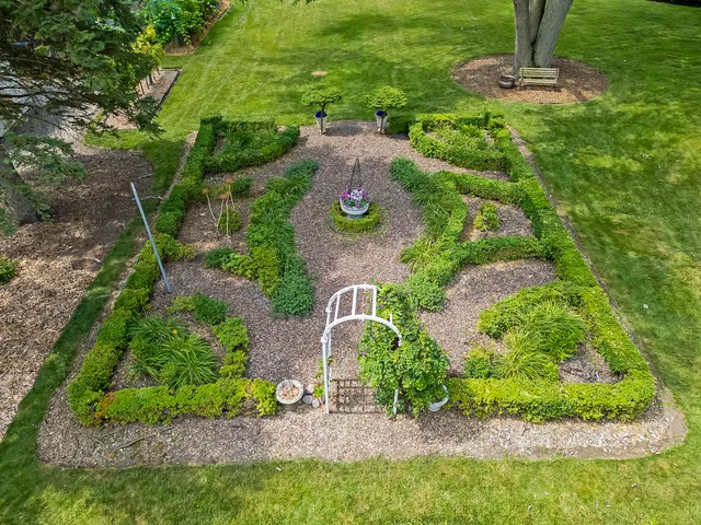 $1,499,000 | 540 Ridgemoor Drive, Willowbrook, IL 60527