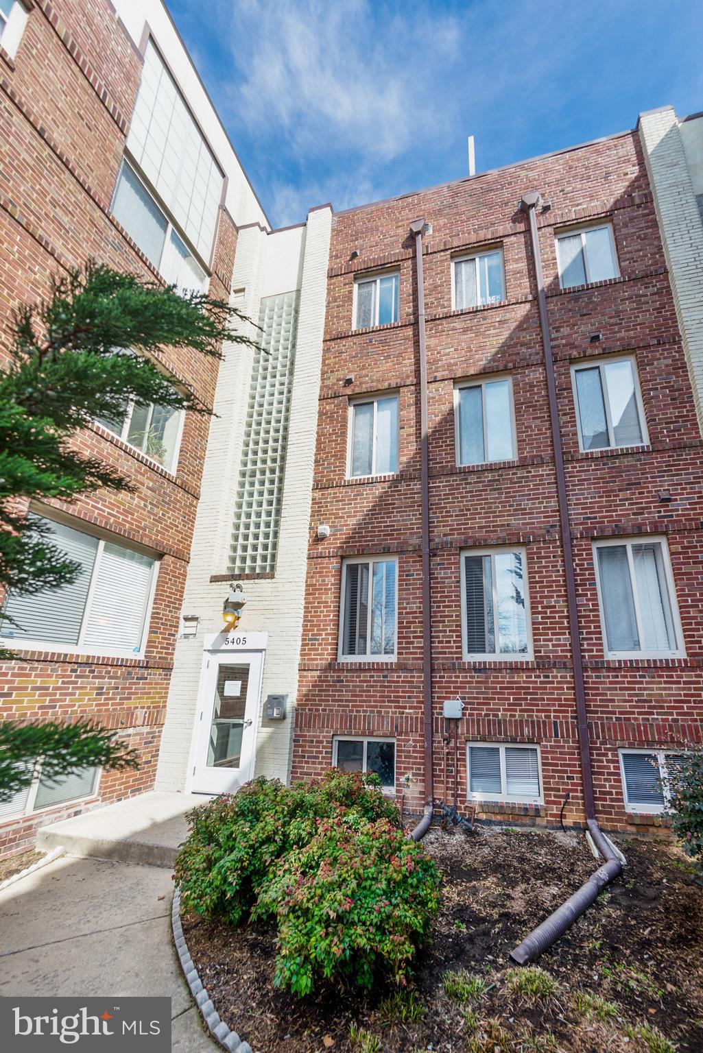 5405 9th Street Northwest, Unit 107 Washington, DC 20011 - Photo 2 of 39