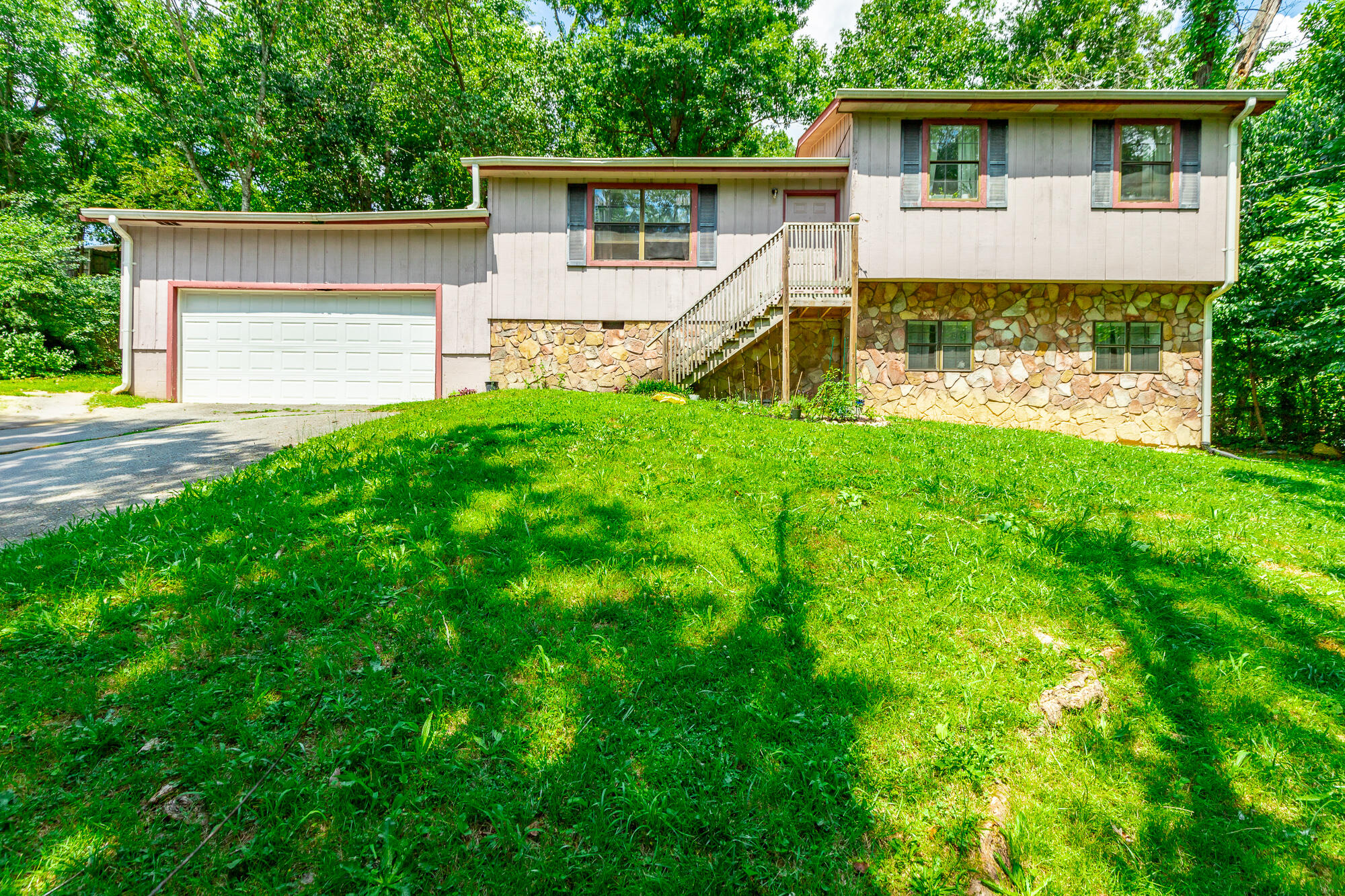 1315 Coffelt Road Hixson, TN 37343 - Photo 1 of 55 1315 Coffelt Road HD-42