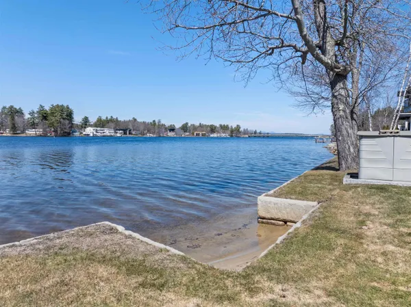 $1,795,000 | 86 Sunset Drive, Belmont, NH 03220