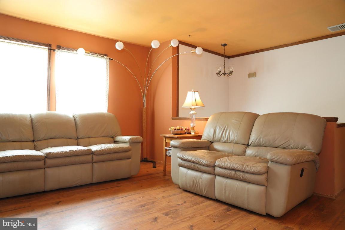 715 High Ridge Road Mount Joy, PA 17552 - Photo 2 of 16 Gallery Image 2