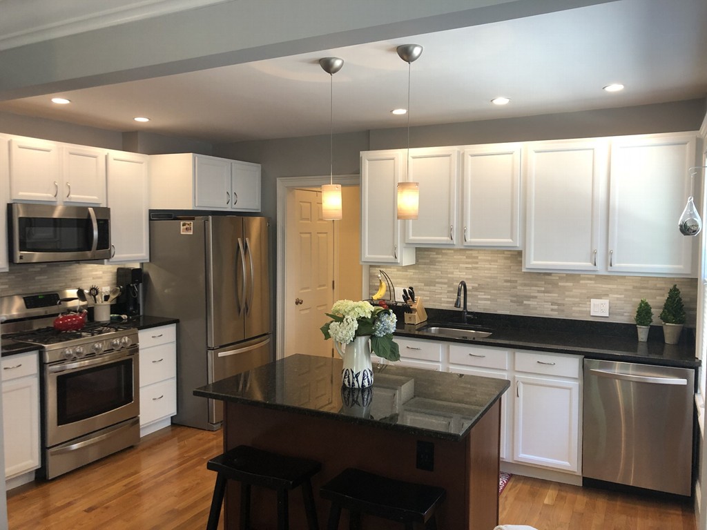 320 Savin Hill Avenue, Unit 2 Boston, MA 02125 - Photo 7 of 12
