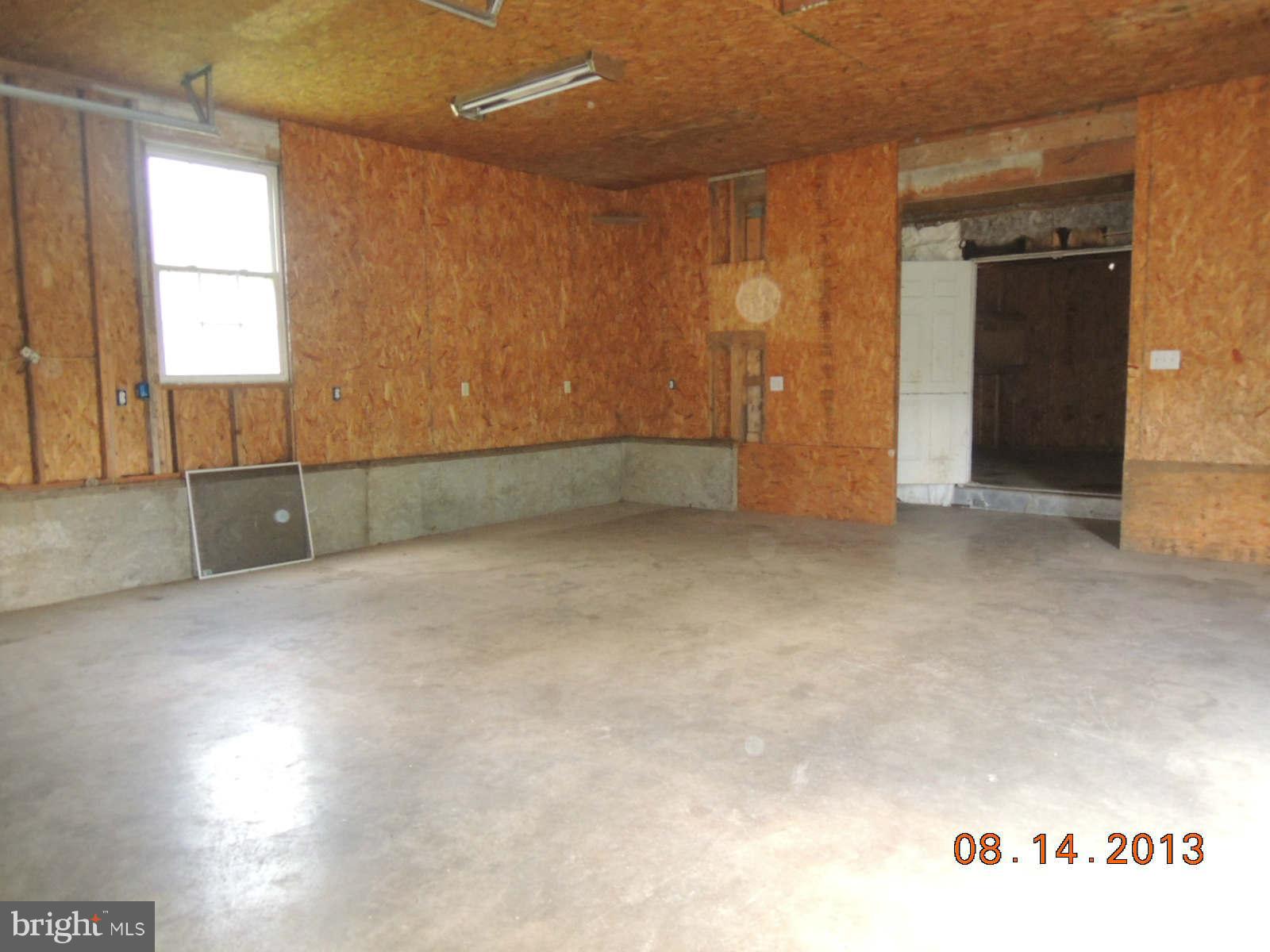 260 Shirley Road Summit Point, WV 25446 - Photo 7 of 21 Interior (Garage)