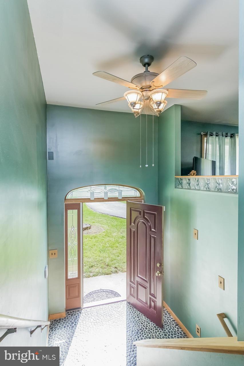 4404 Danville Road Brandywine, MD 20613 - Photo 5 of 30 Interior (General)