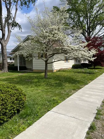 $99,900 | 1001 Glendale Street, Benton, IL 62812