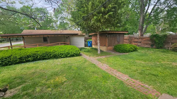 $99,900 | 1001 Glendale Street, Benton, IL 62812