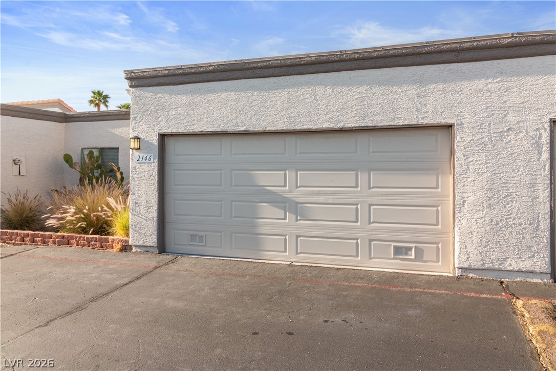 2146 High Dunes Lane Laughlin, NV 89029 - Photo 57 of 64 View of garage