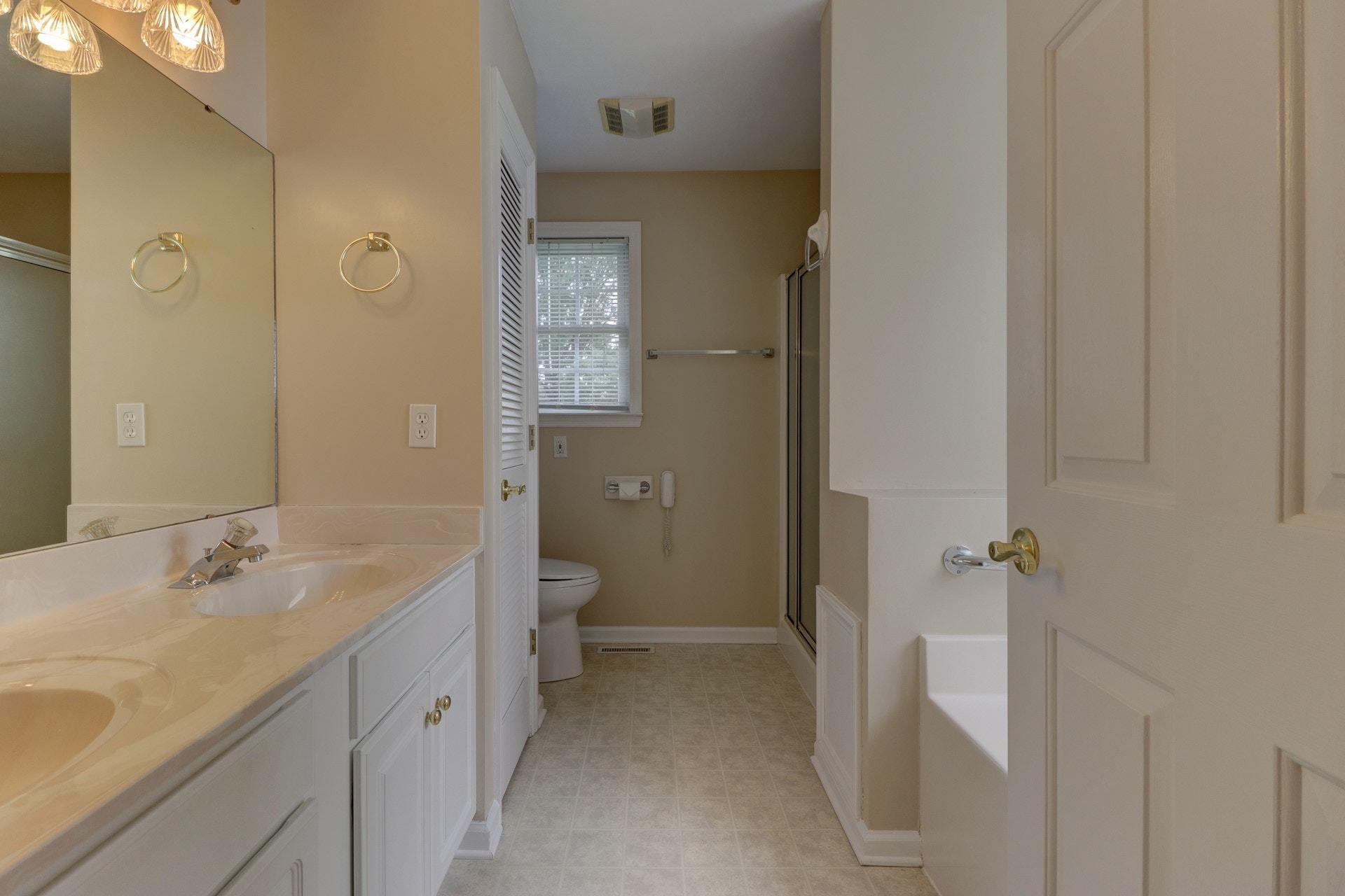 3613 Carson Road Roanoke, VA 24012 - Photo 25 of 41 025-285358-IMG_5343_4_5_6_7_6811787
