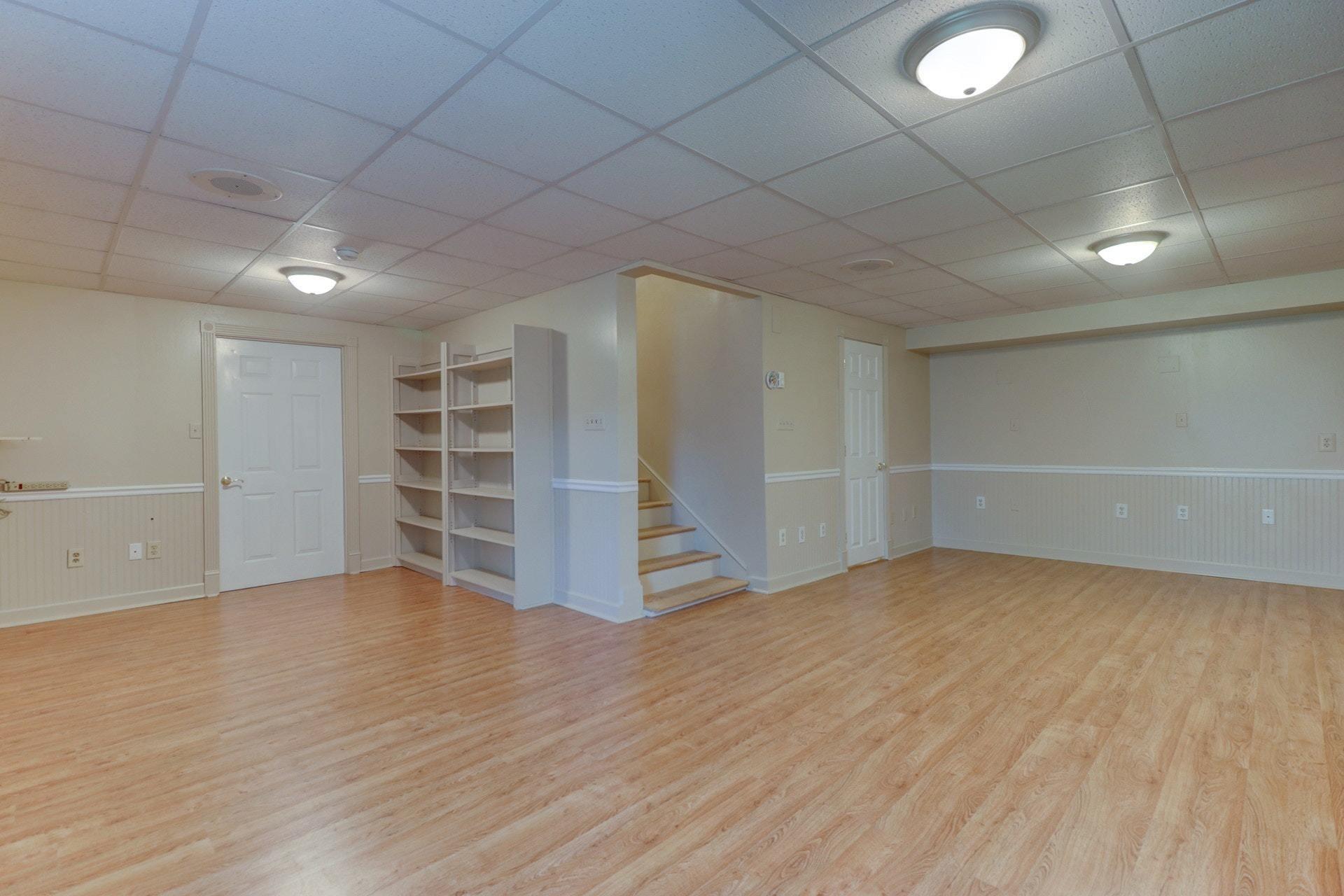 3613 Carson Road Roanoke, VA 24012 - Photo 30 of 41 030-285358-IMG_5378_79_80_81_82_6811793