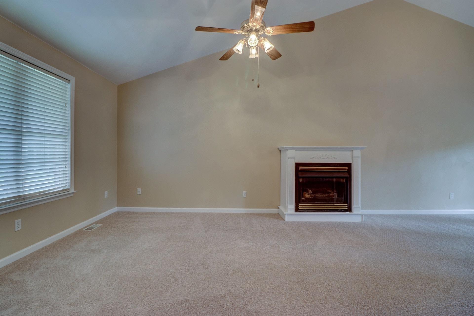 3613 Carson Road Roanoke, VA 24012 - Photo 4 of 41 004-285358-IMG_5213_4_5_6_7_6811766