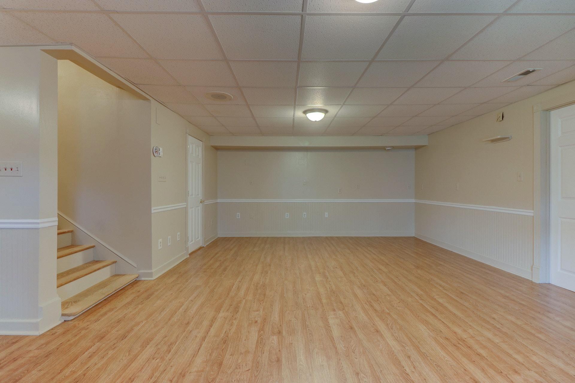 3613 Carson Road Roanoke, VA 24012 - Photo 31 of 41 031-285358-IMG_5373_4_5_6_7_6811792
